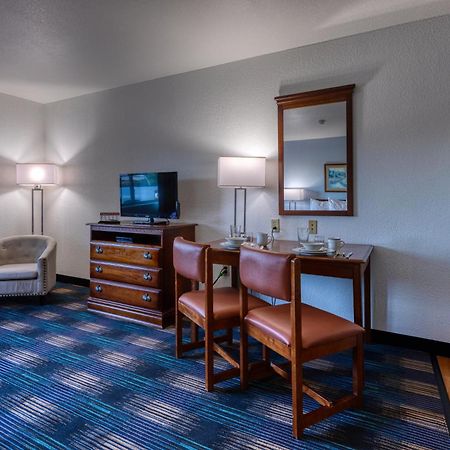 All Towne Suites Saint Robert Dış mekan fotoğraf
